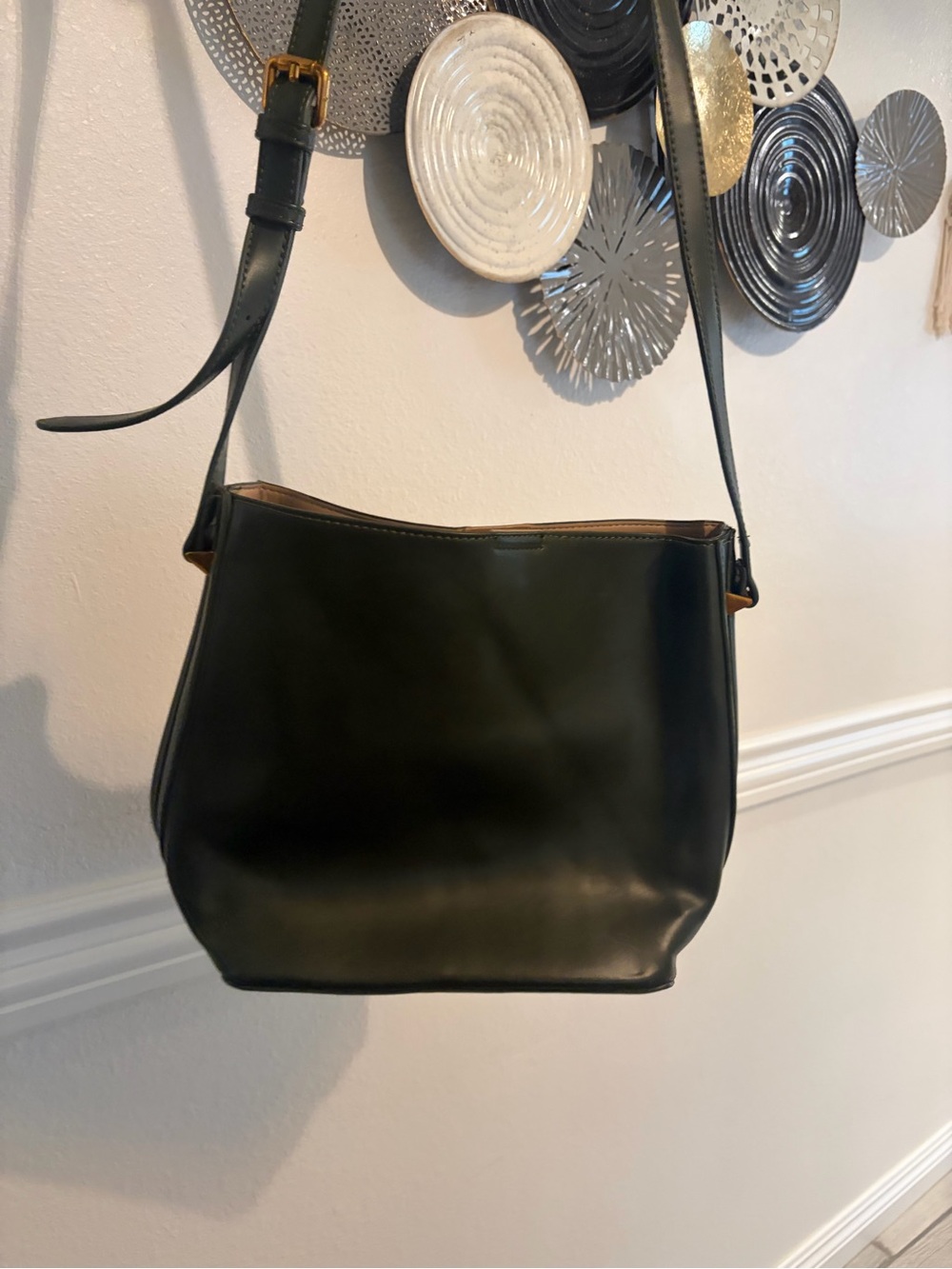 Bucket Bag in Olive Green